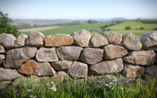 mur en pierre sèche