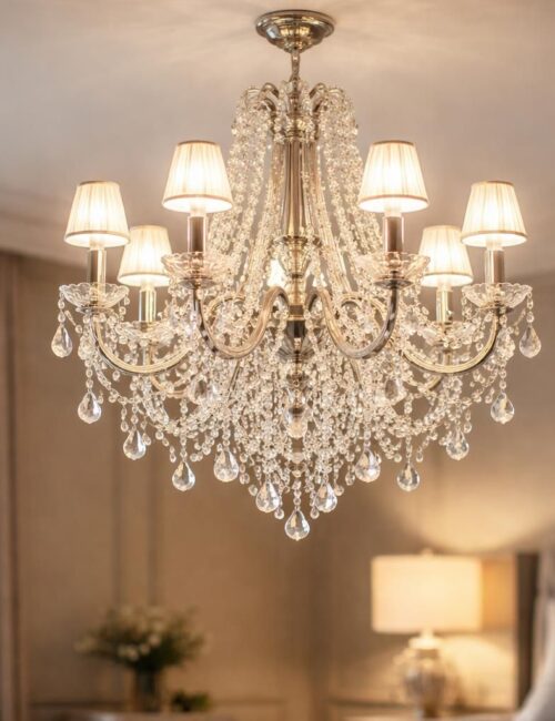 découvrez notre lustre de chambre argenté, idéal pour apporter une touche de brillance et de luxe à votre intérieur. élégance et lumière garantissent une ambiance raffinée.